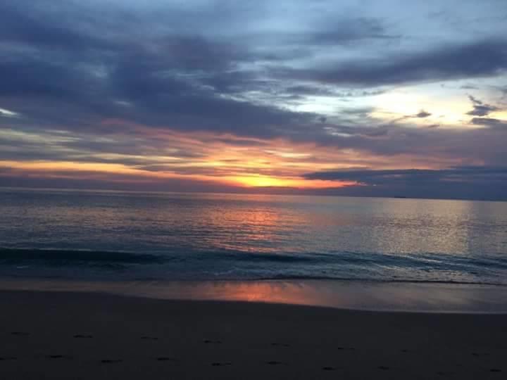 Ozone Beach Huts Hotel เกาะลันตา ภายนอก รูปภาพ